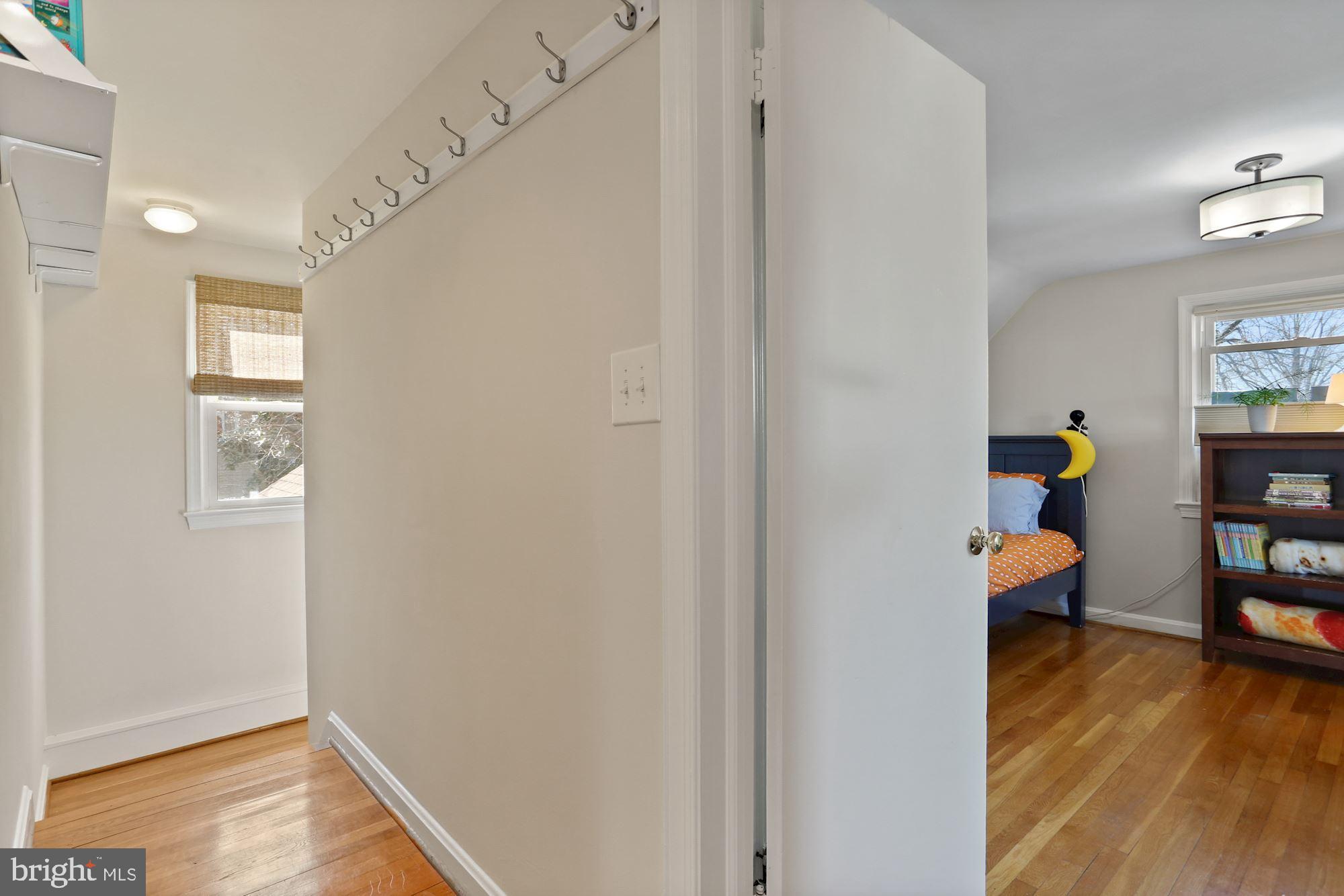 COUNTRY CLUB - Residential