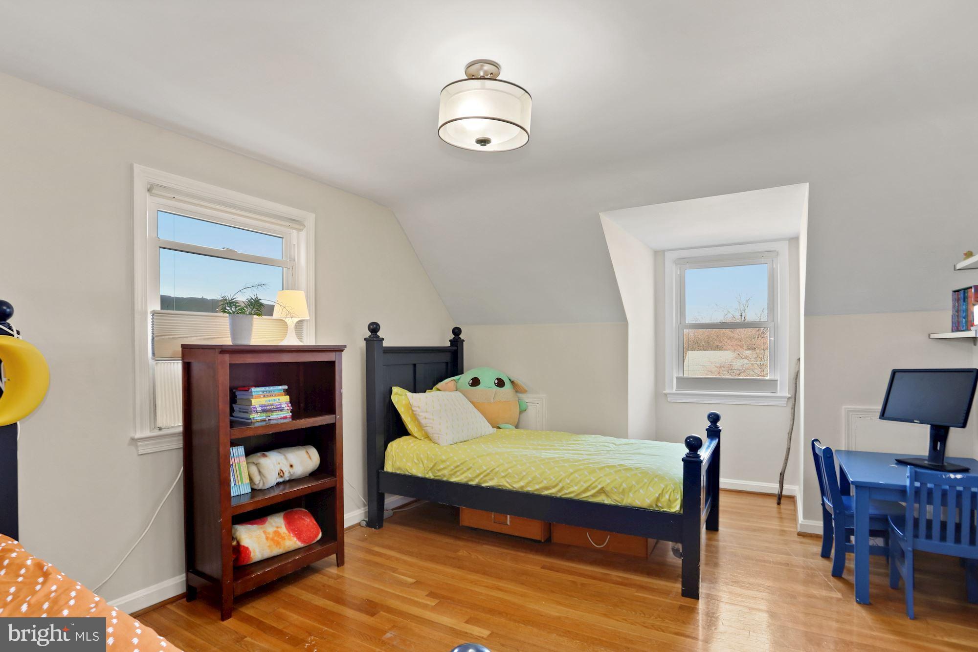 COUNTRY CLUB - Residential