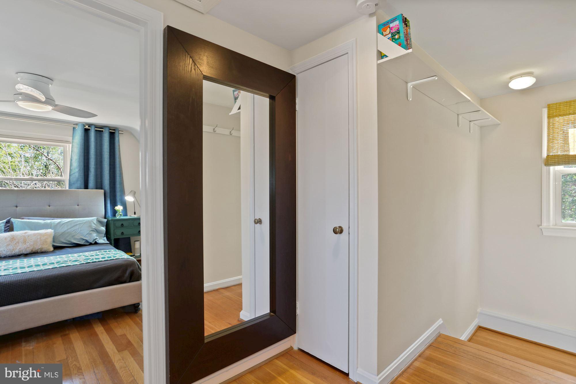 COUNTRY CLUB - Residential