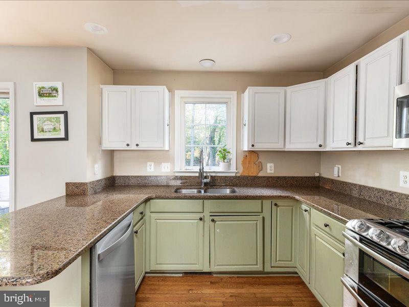 EMANCIPATION GROUNDS - Residential