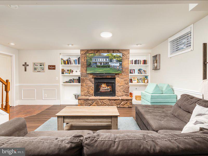 EMANCIPATION GROUNDS - Residential