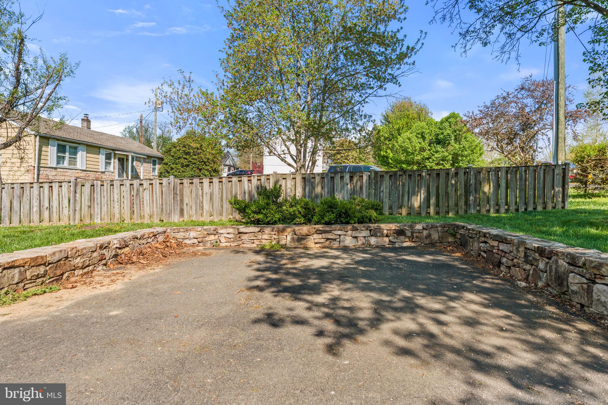 EMANCIPATION GROUNDS - Residential