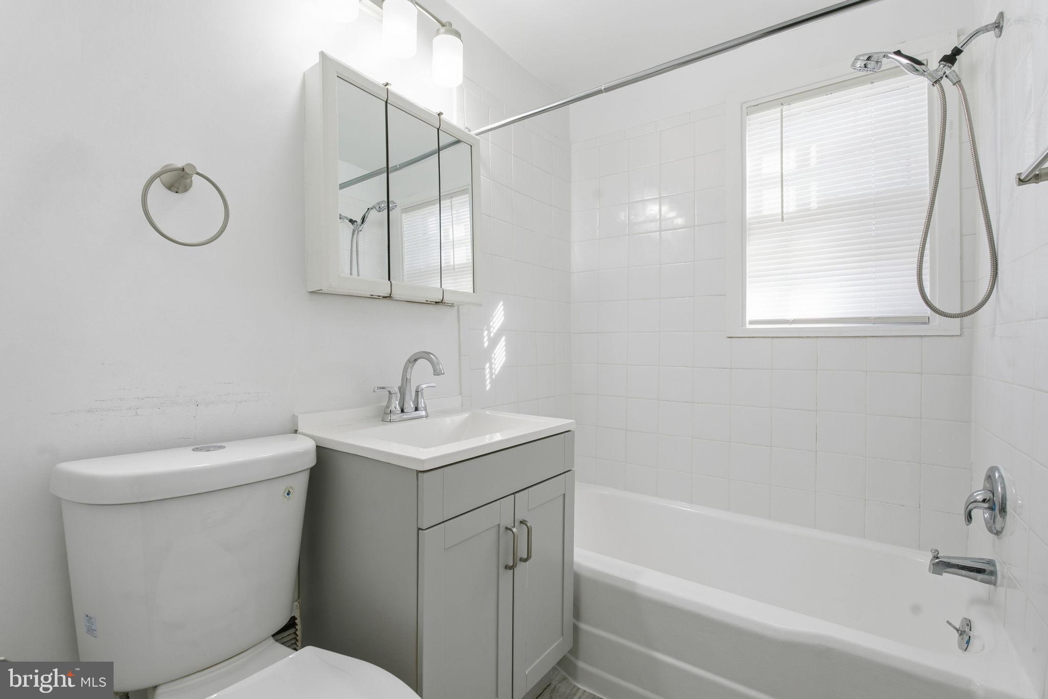 EASTPORT - Residential