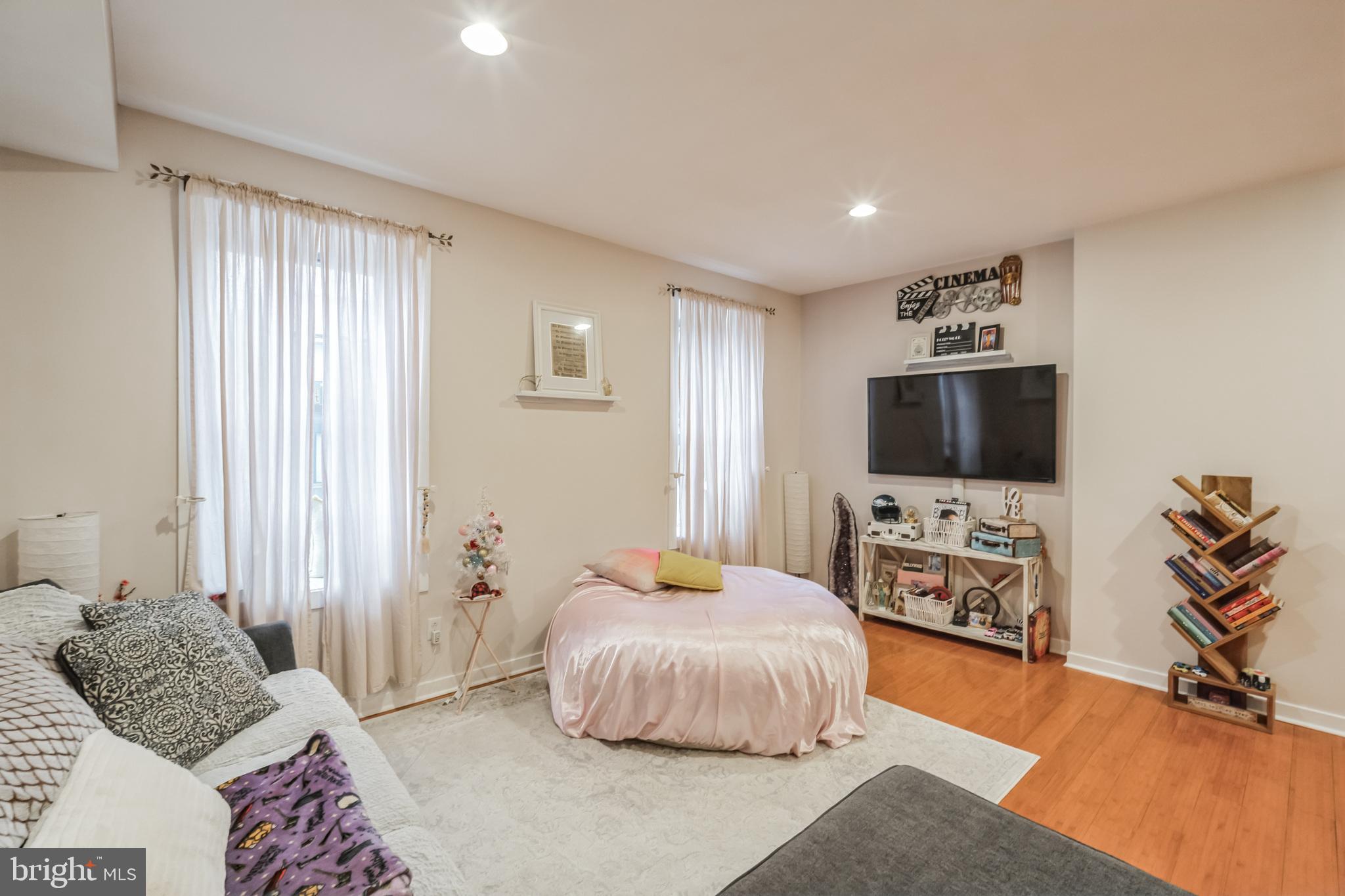 FRANCISVILLE - Commercial Sale