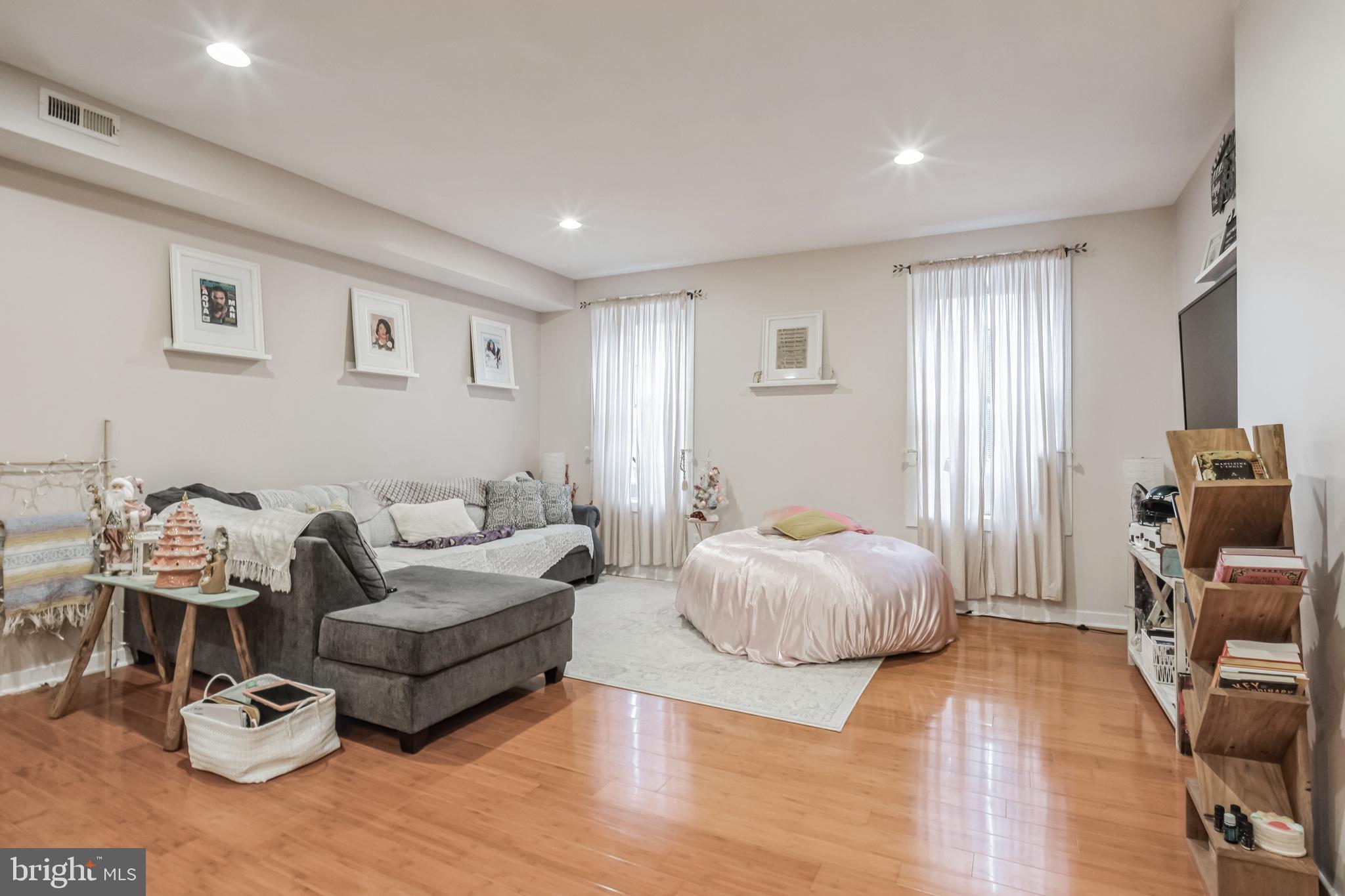 FRANCISVILLE - Commercial Sale