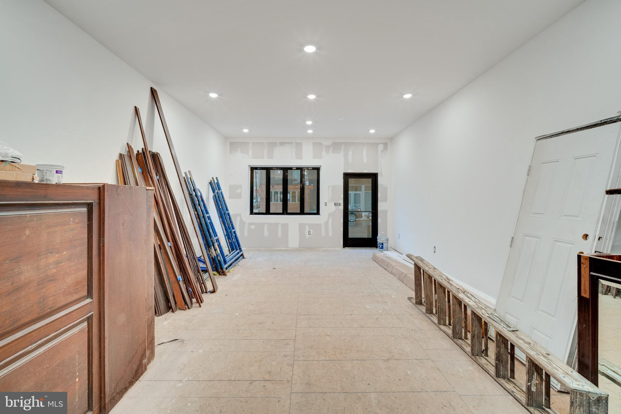 FRANCISVILLE - Commercial Sale