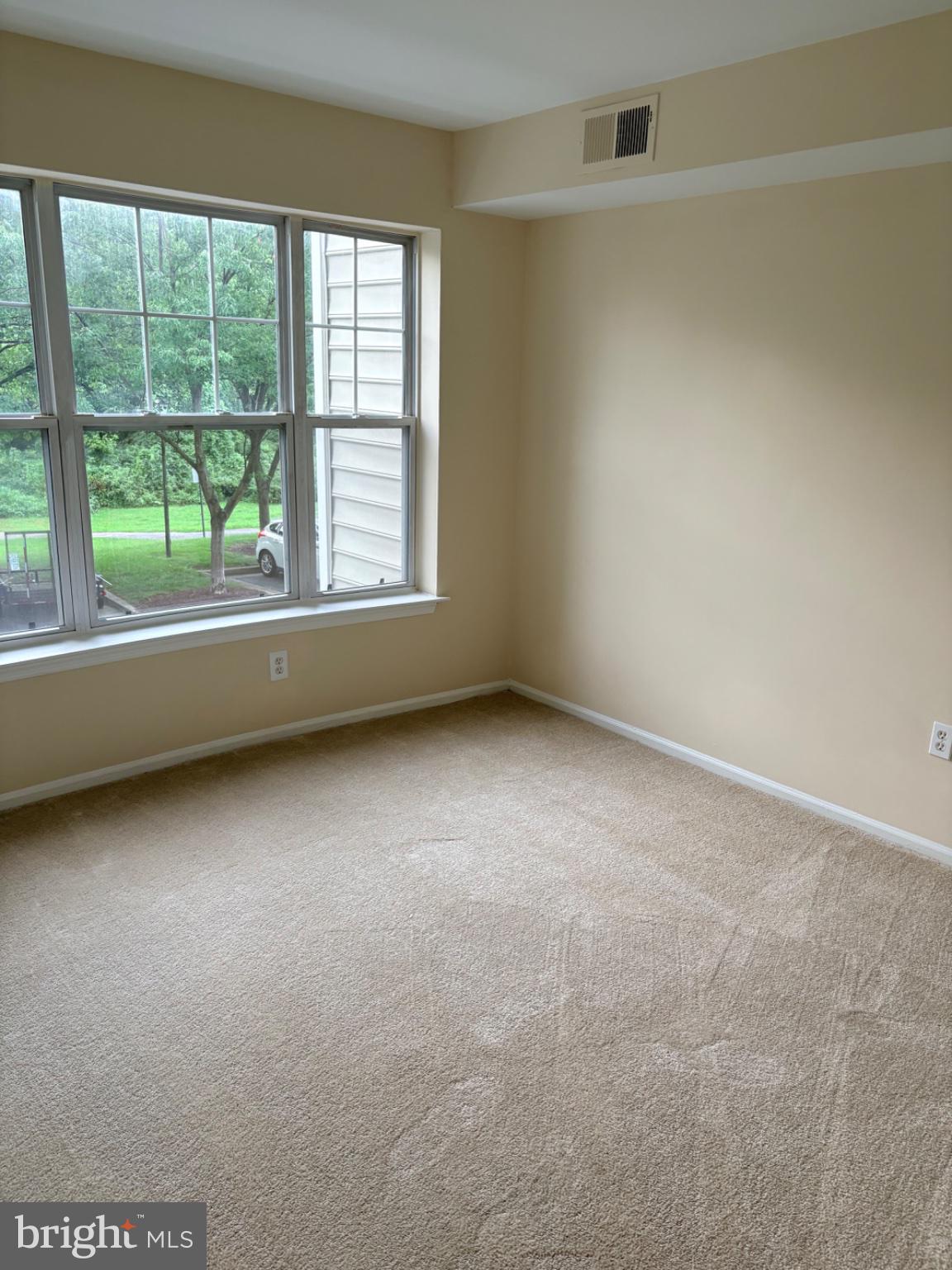 14100 FARNSWORTH LANE 2104