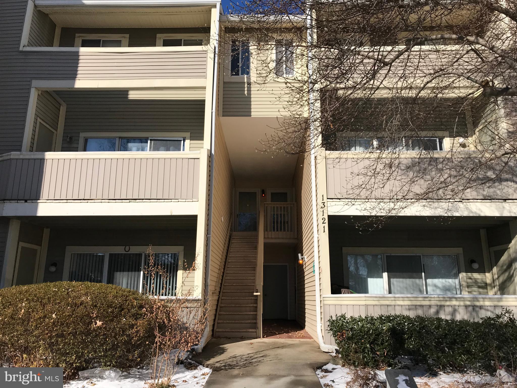 Pristine Condition! This Spacious 2-level condo offers 2 Master Suites on the top floor. Main level offers Living/Dining room opening up to a balcony with nice view, Kitchen + washer/dryer closet and separate Powder room. Extensively renovated! New Carpet, Granite Counter-top, Bathrooms and paint throughout. Housing voucher welcome. Excellent location near shopping and public transportation.