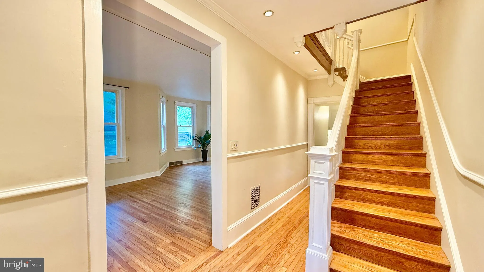 Princeton, New Jersey 08540, United States, 3 Bedrooms Bedrooms, ,2 BathroomsBathrooms,Residential,Active,212153