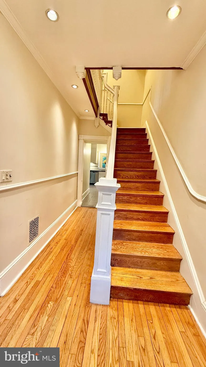 Princeton, New Jersey 08540, United States, 3 Bedrooms Bedrooms, ,2 BathroomsBathrooms,Residential,Active,212153