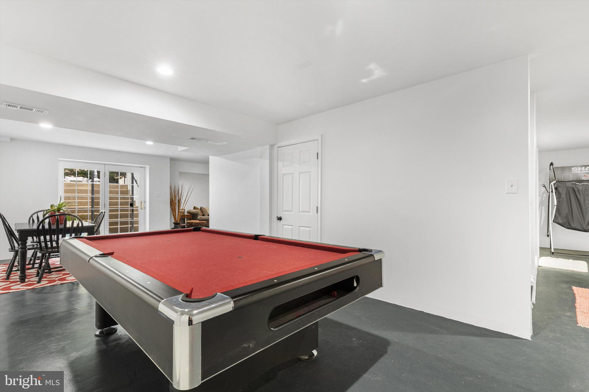 STEVENSON ESTATES - Residential