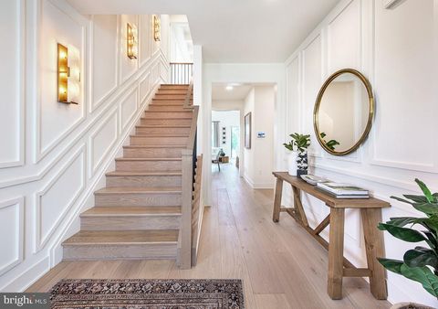 8 CHERRY LANE WEST WINDSOR NJ 08550