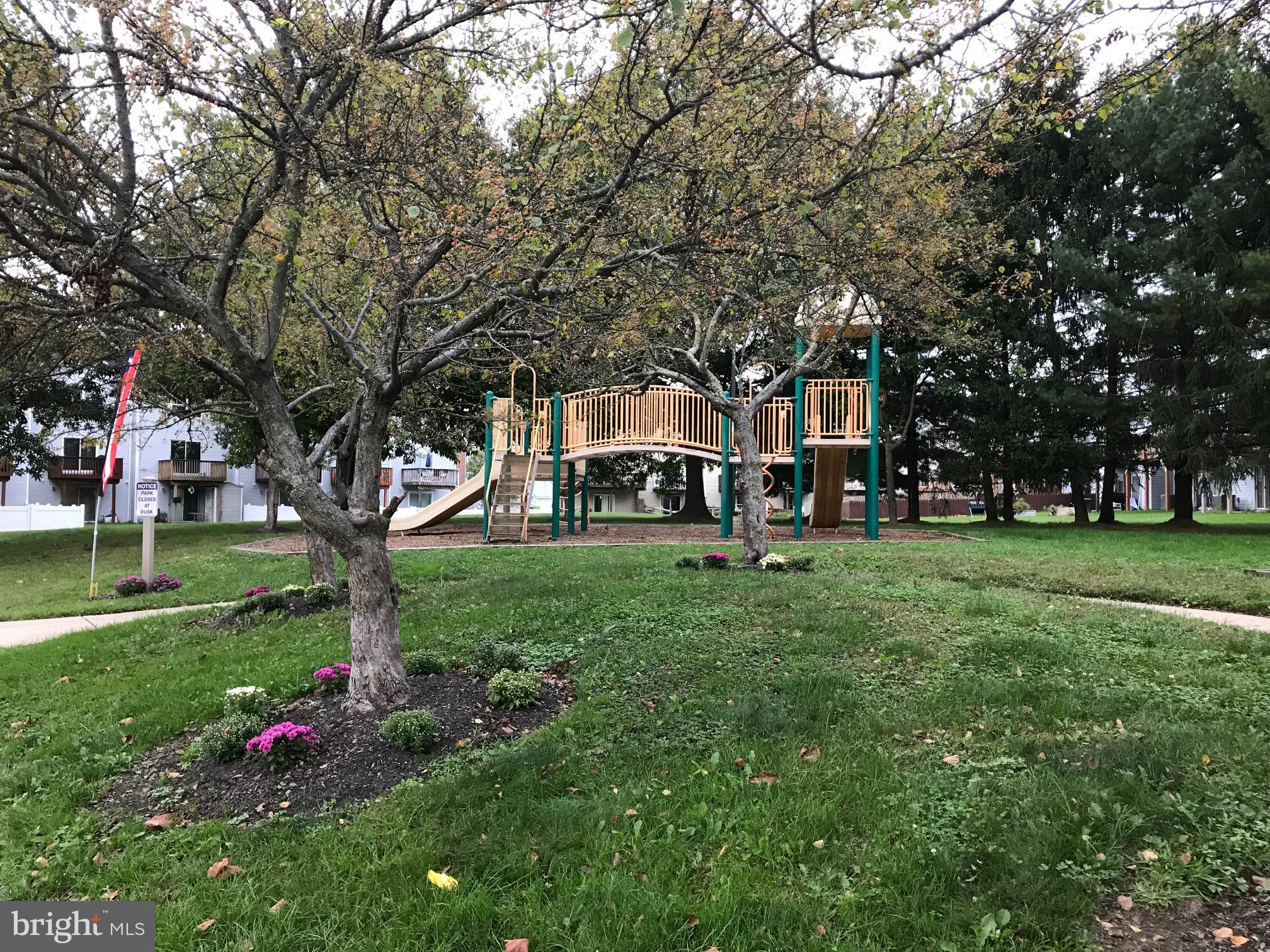 PERSIMMON CREEK - Residential