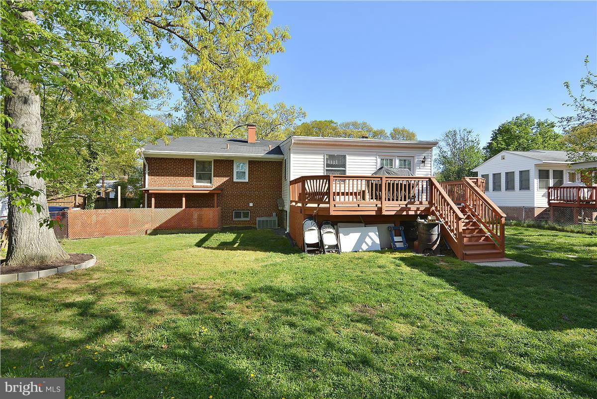 SHIRLEY FOREST - Residential