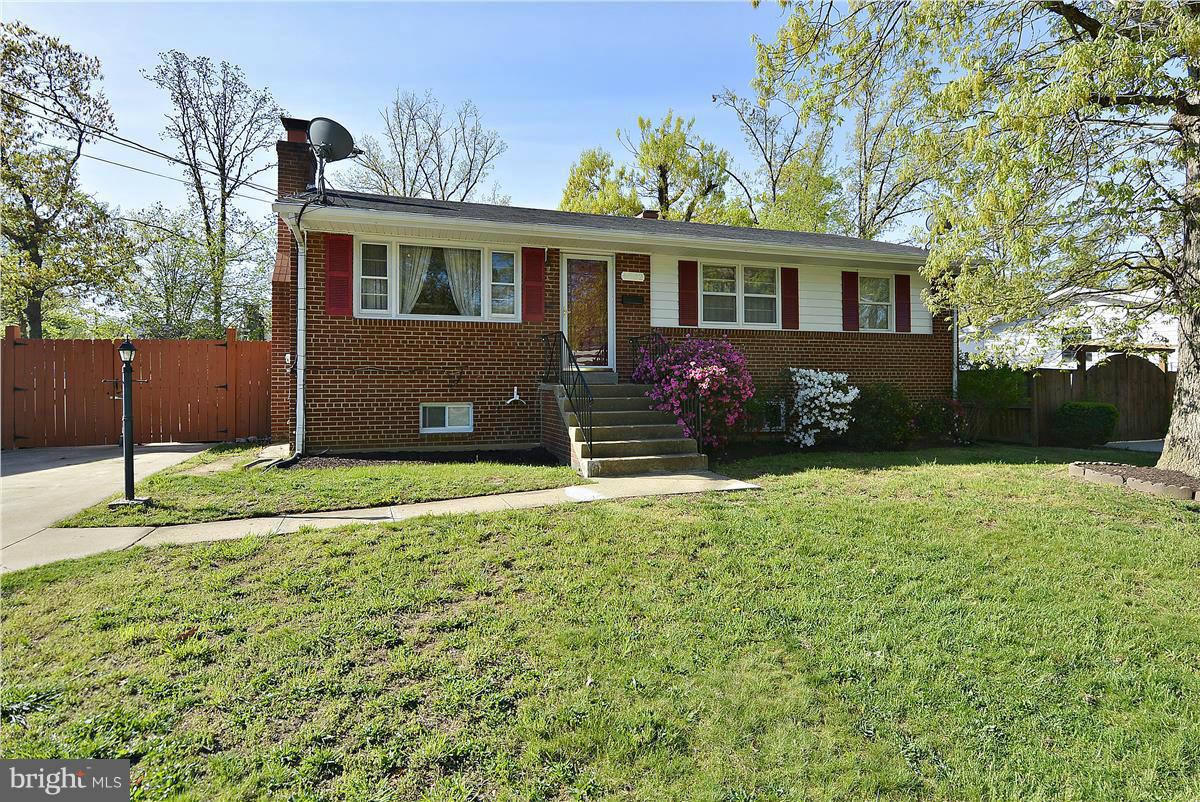 SHIRLEY FOREST - Residential