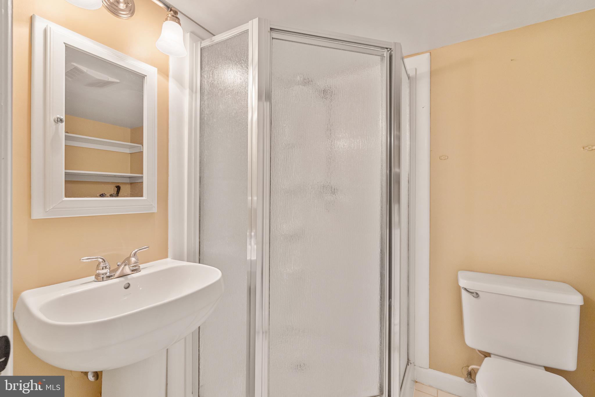 FAIRLINGTON VILLAGES - Residential Lease