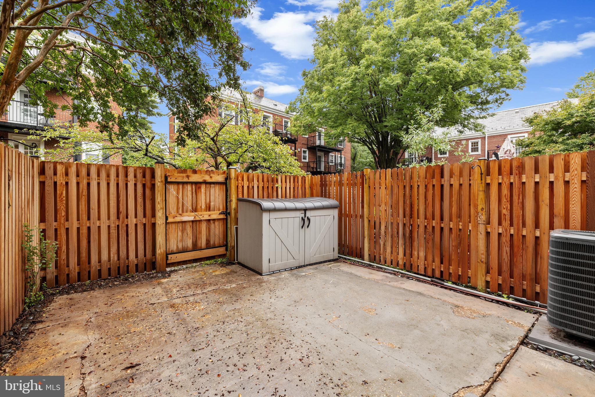 FAIRLINGTON VILLAGES - Residential Lease