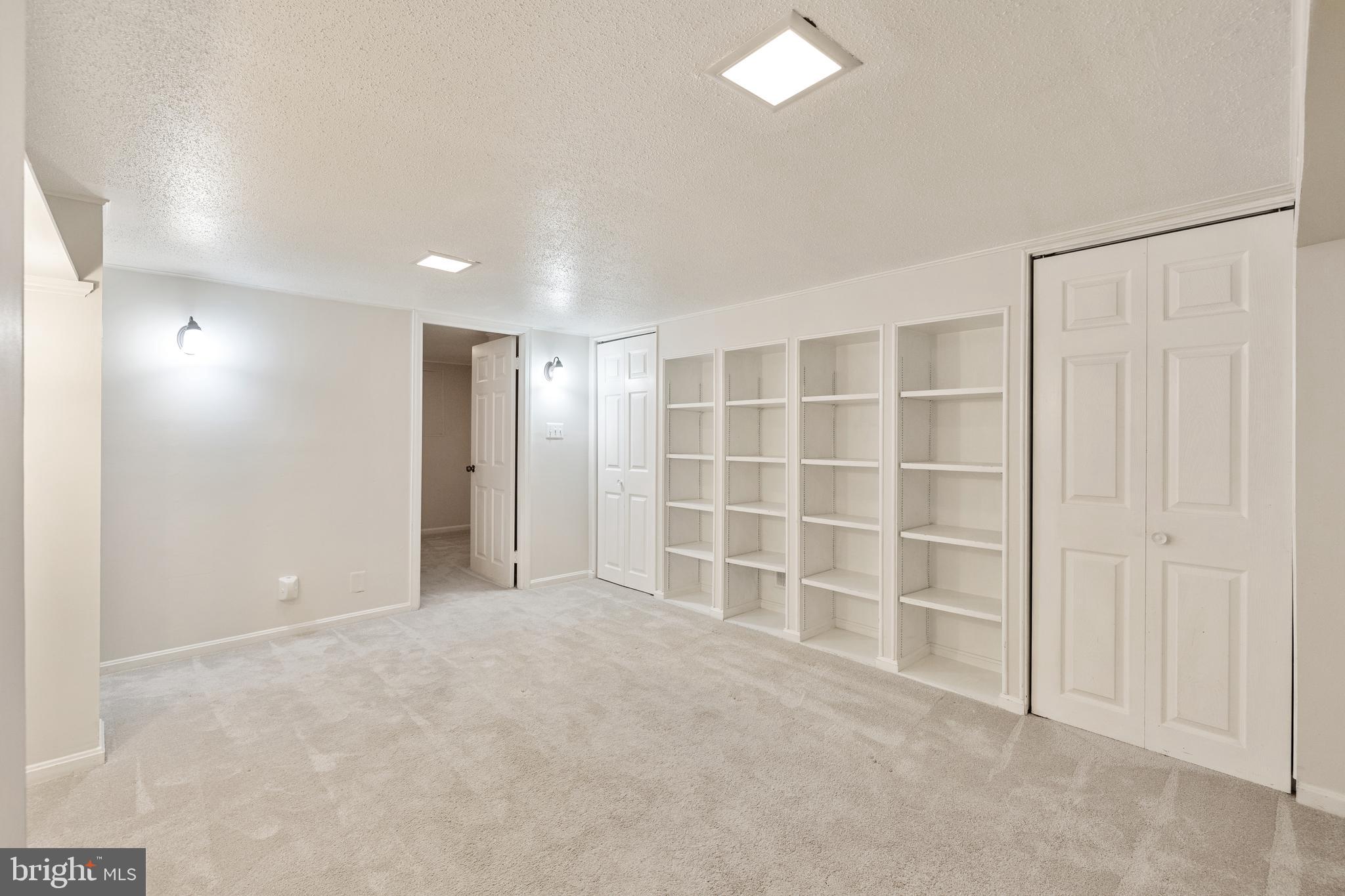 FAIRLINGTON VILLAGES - Residential Lease