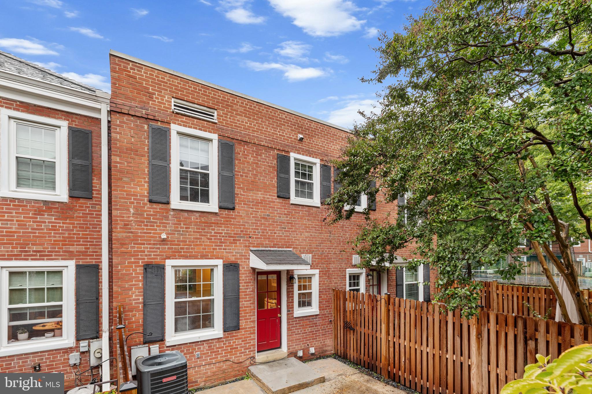 FAIRLINGTON VILLAGES - Residential Lease