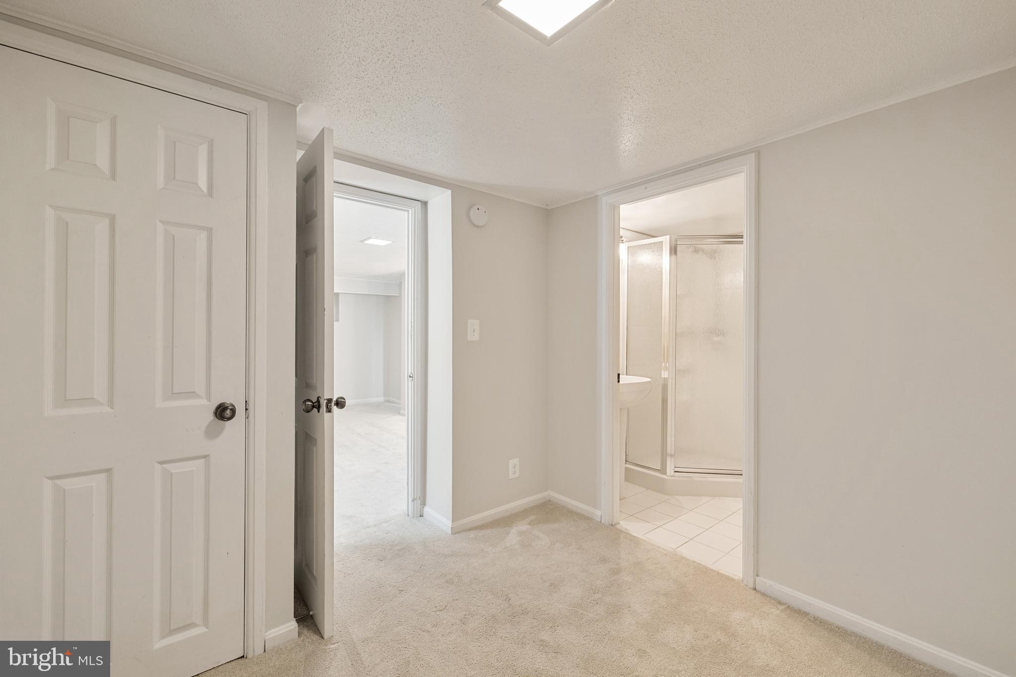 FAIRLINGTON VILLAGES - Residential Lease