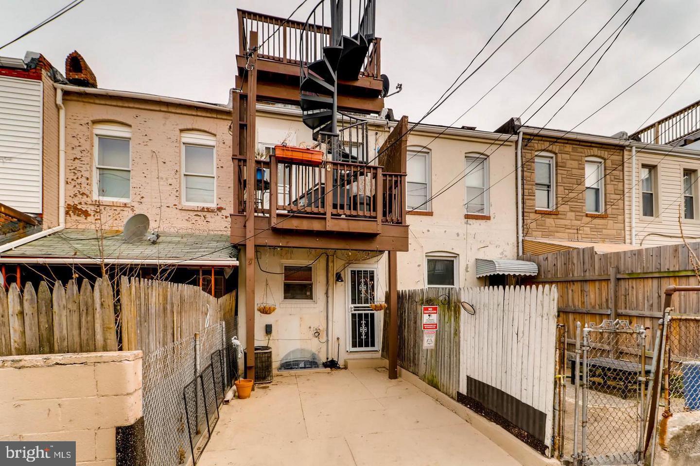 HIGHLANDTOWN - Residential