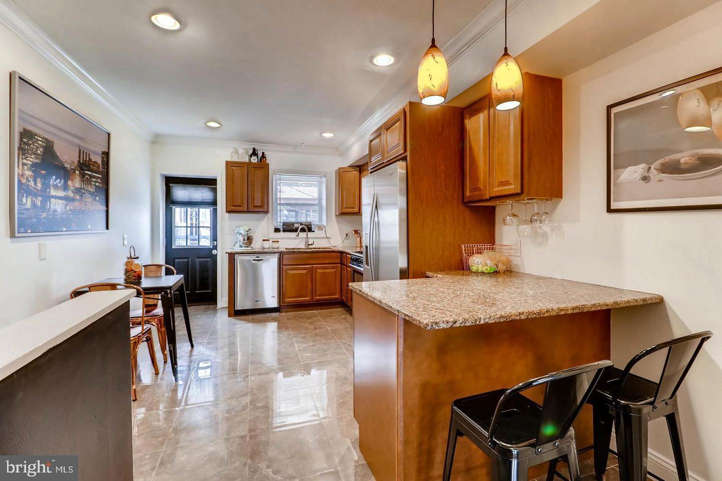 HIGHLANDTOWN - Residential