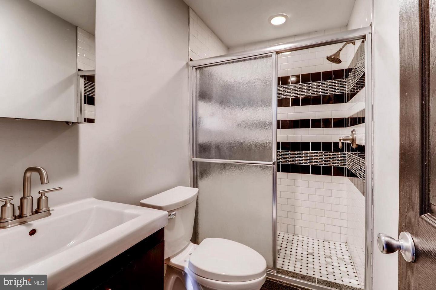 HIGHLANDTOWN - Residential