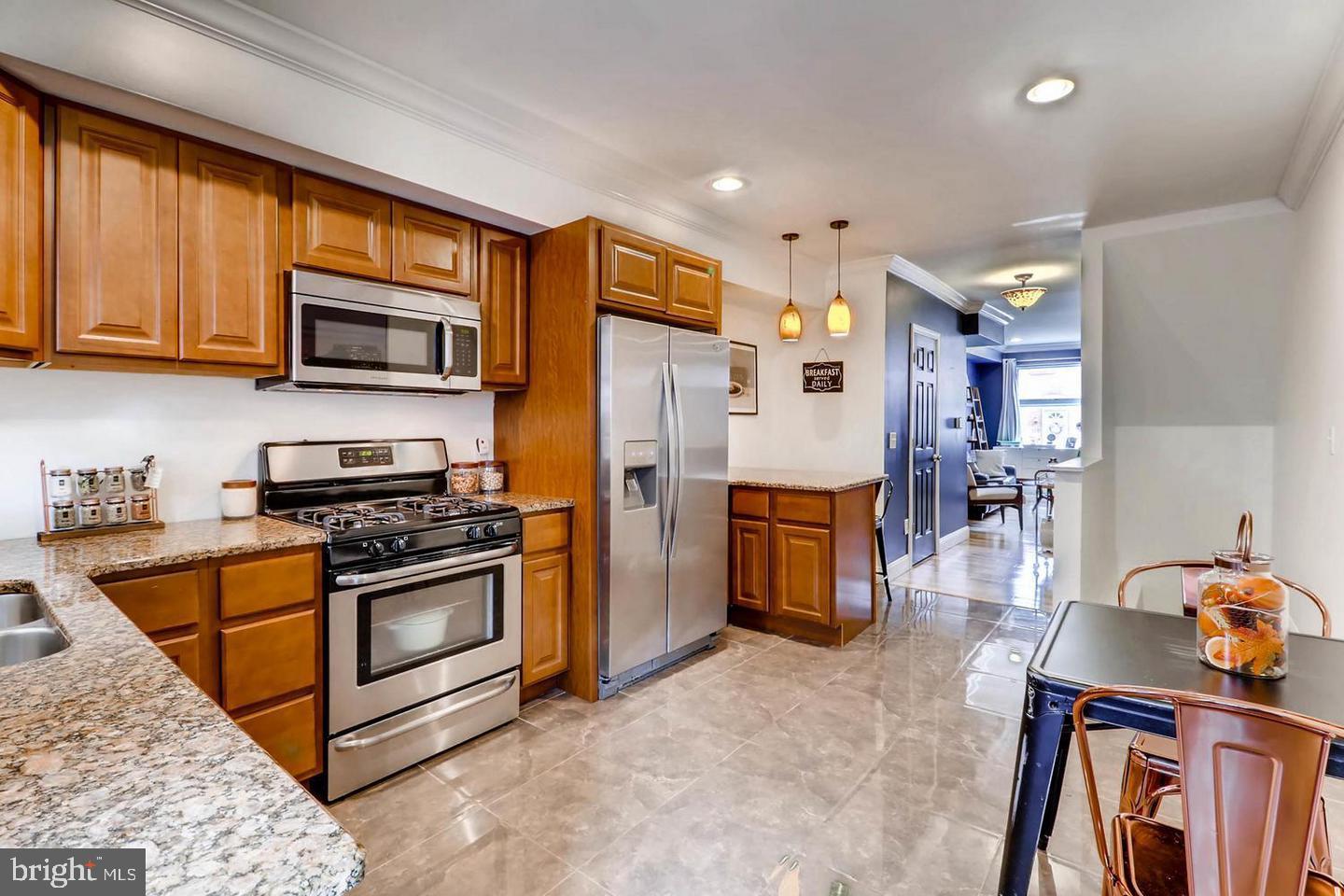 HIGHLANDTOWN - Residential