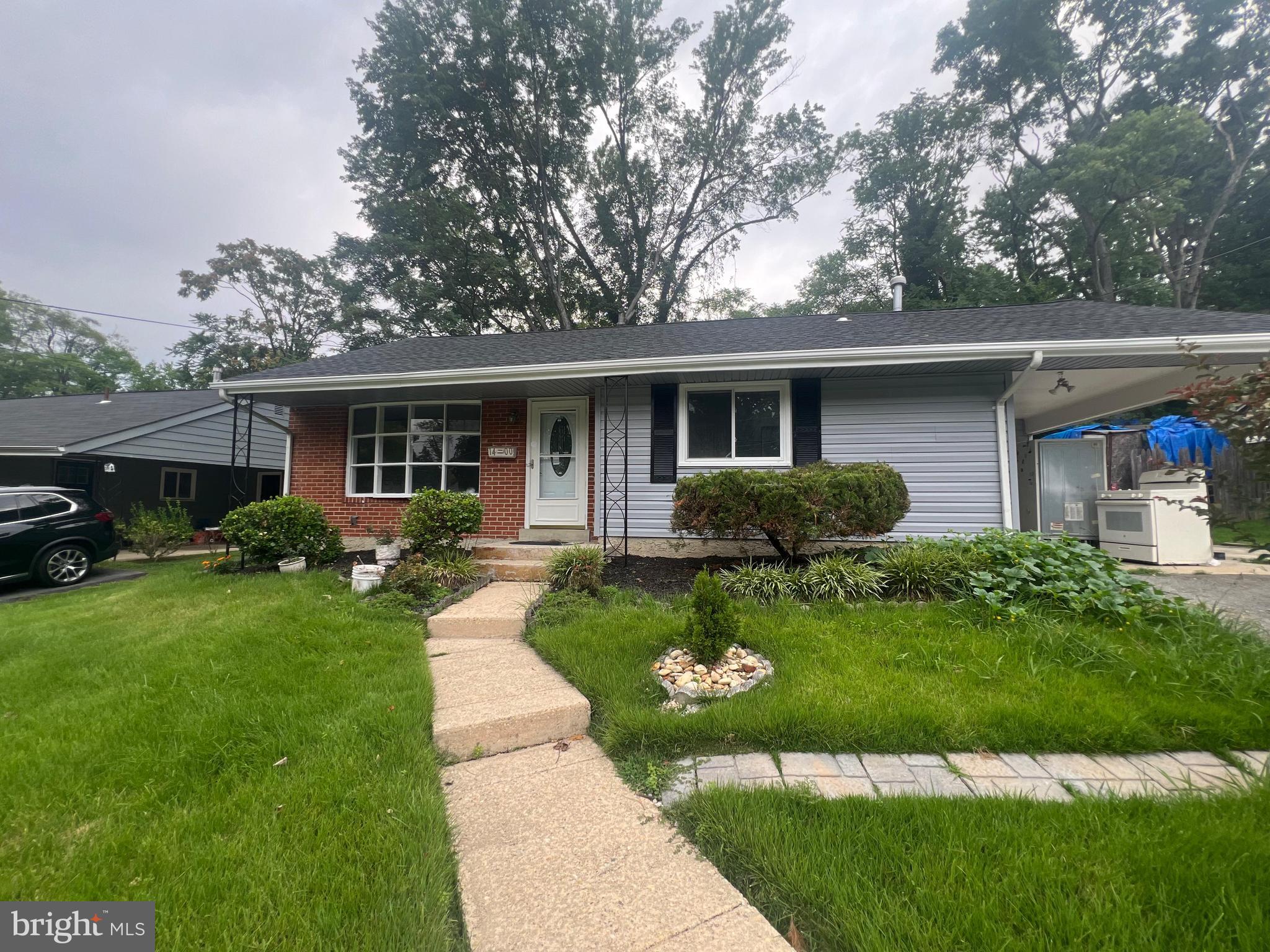 1400 BIRCHWOOD DRIVE