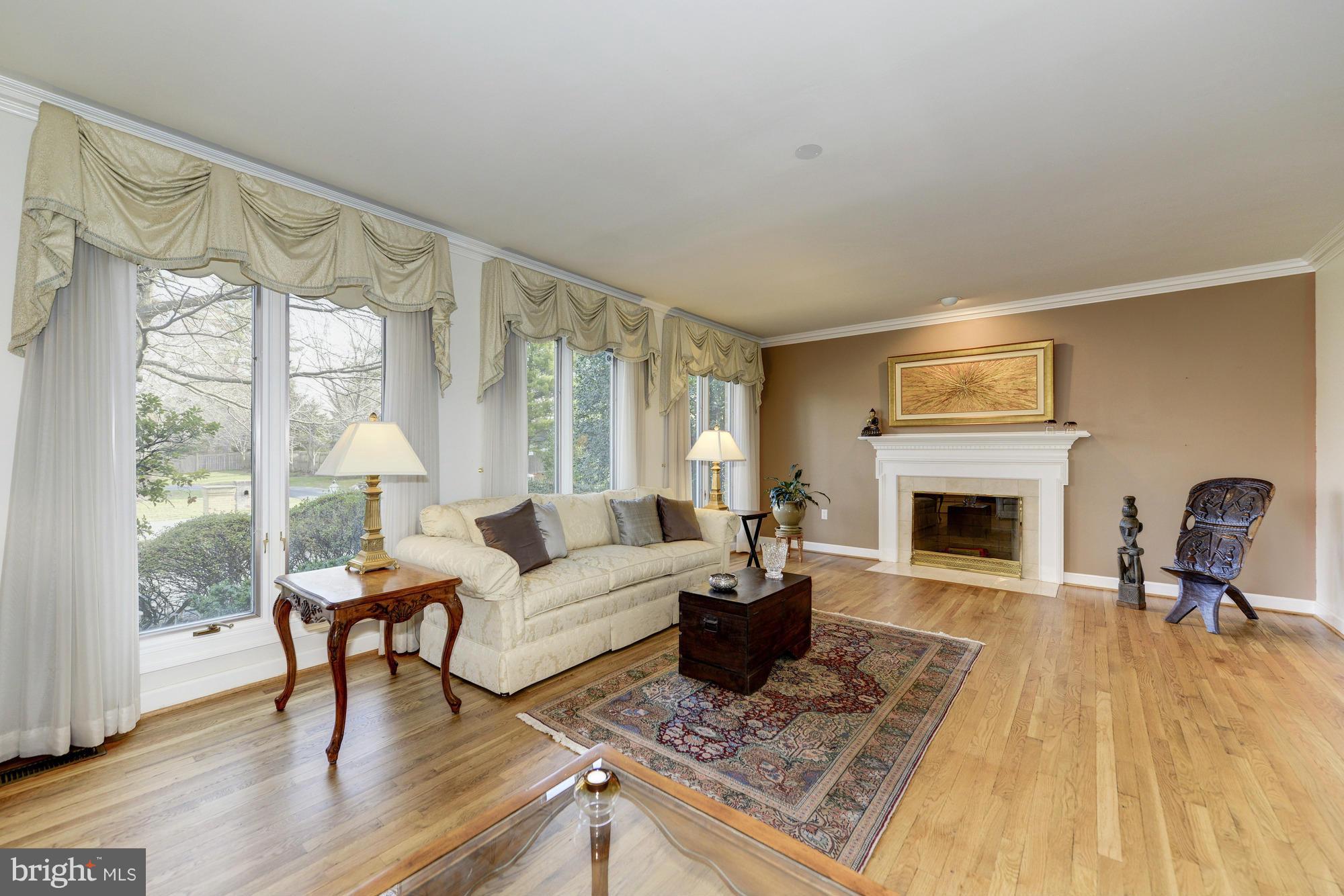 POTOMAC OUTSIDE - Residential