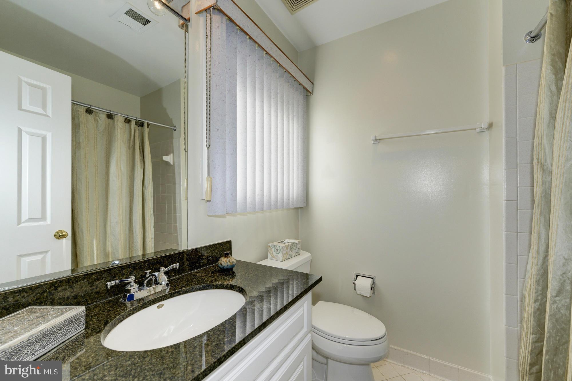 POTOMAC OUTSIDE - Residential