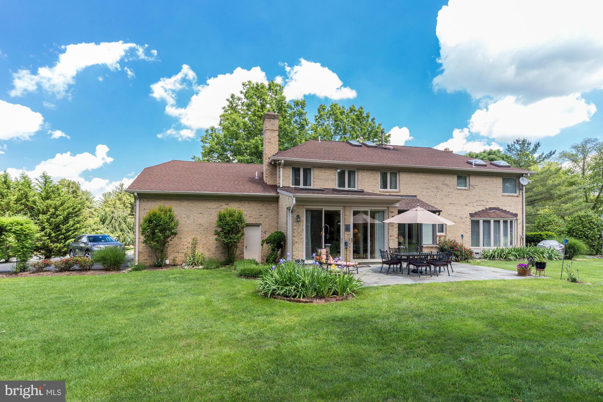 POTOMAC OUTSIDE - Residential