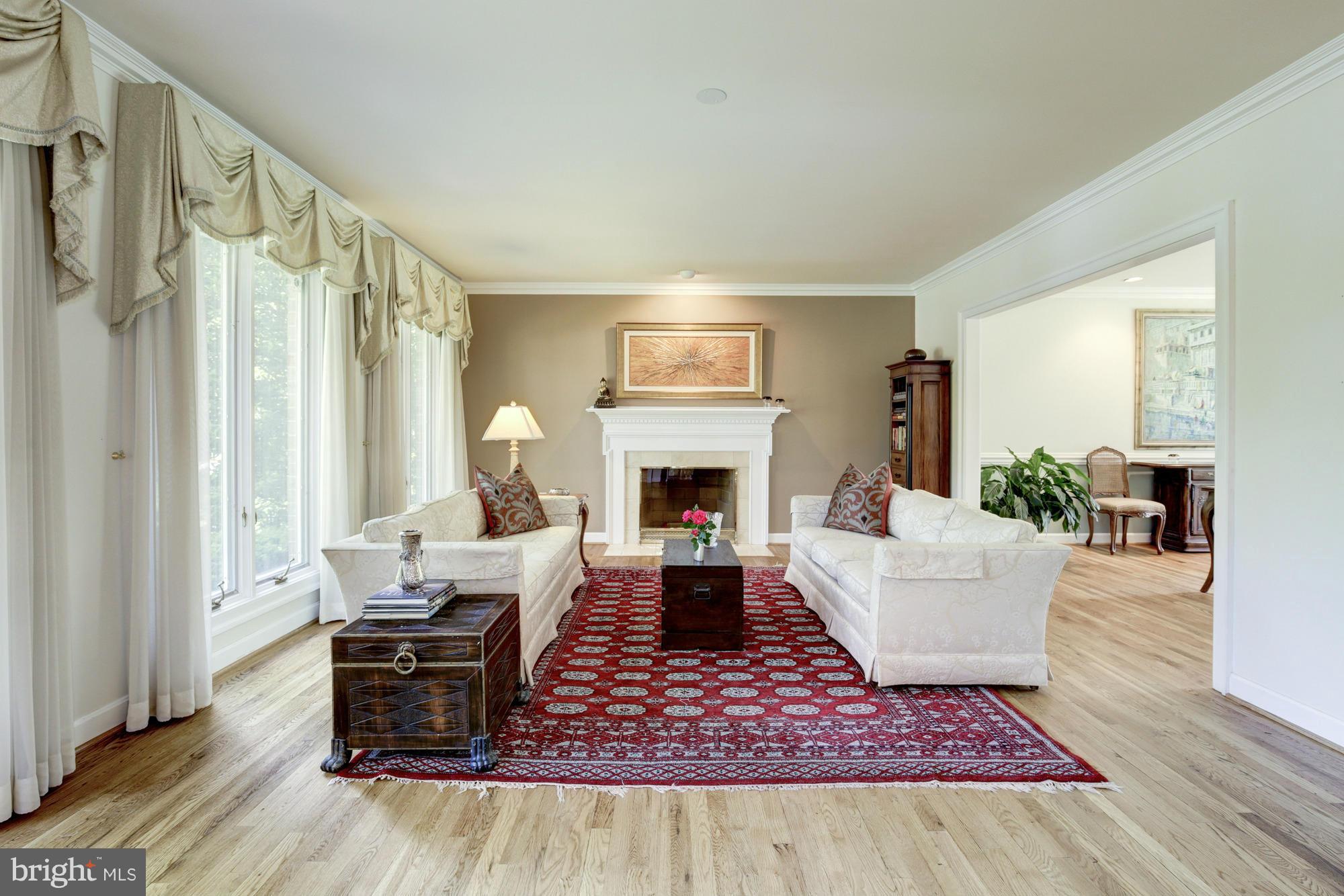 POTOMAC OUTSIDE - Residential