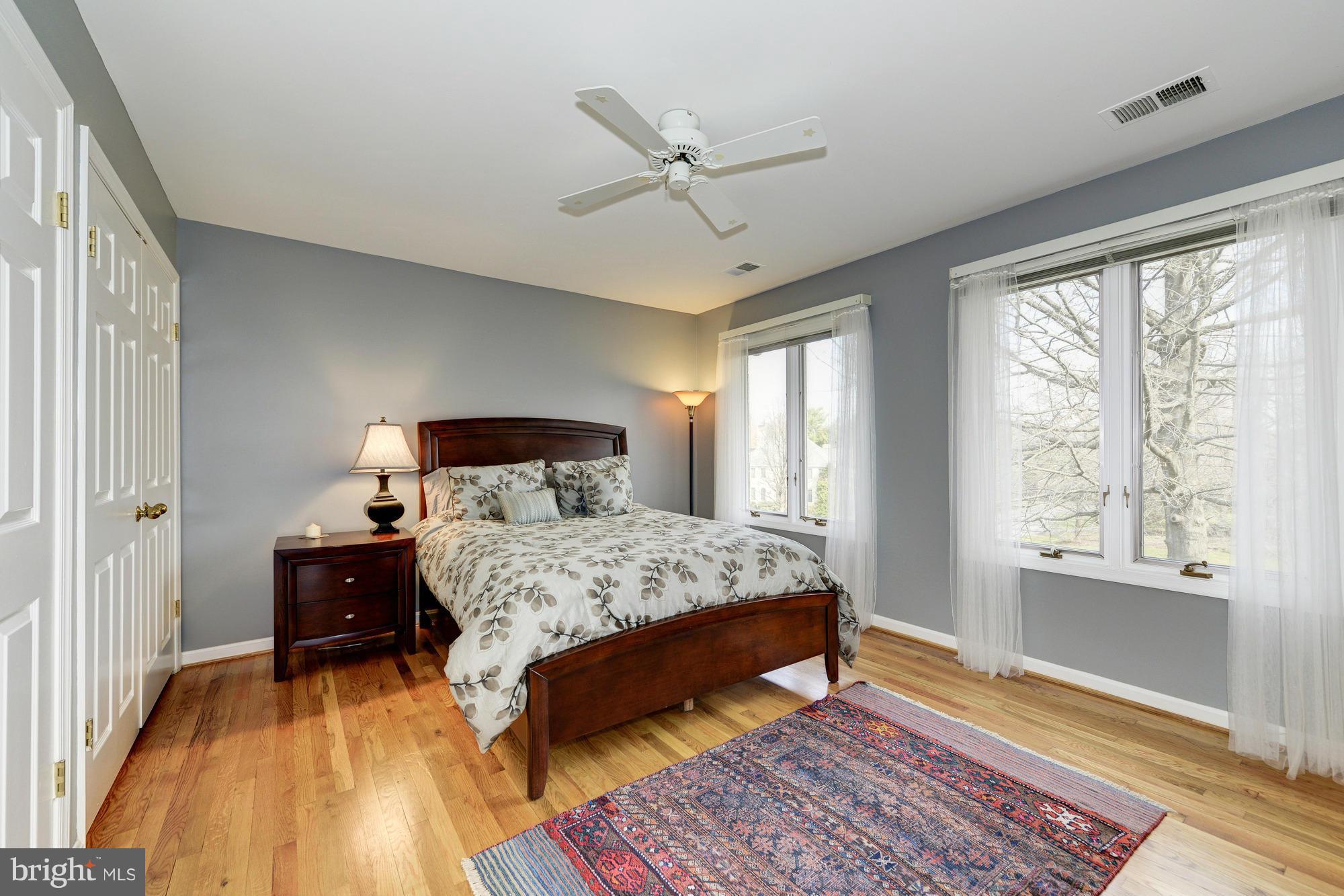 POTOMAC OUTSIDE - Residential