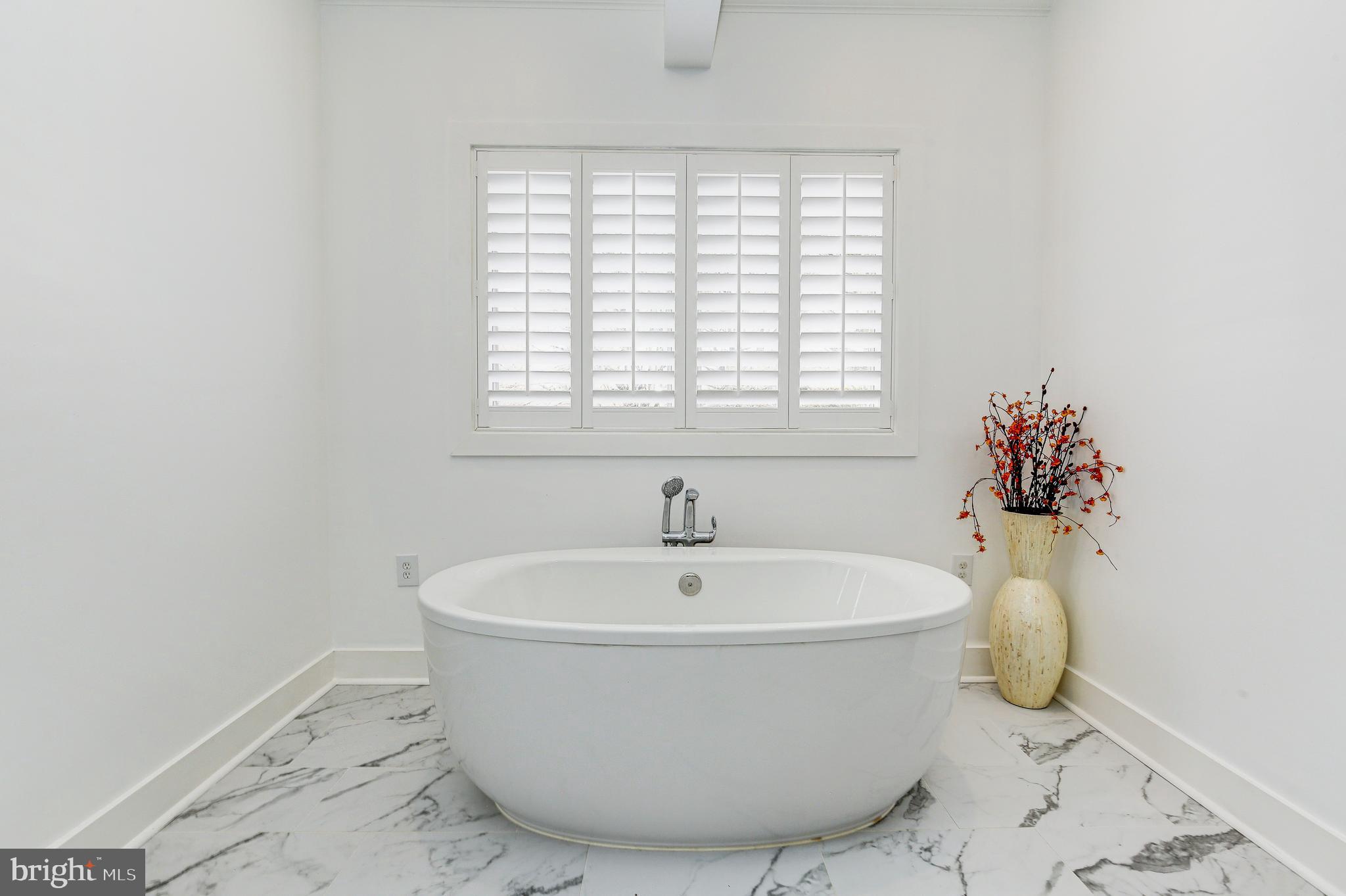 VALLEY GATE - Residential