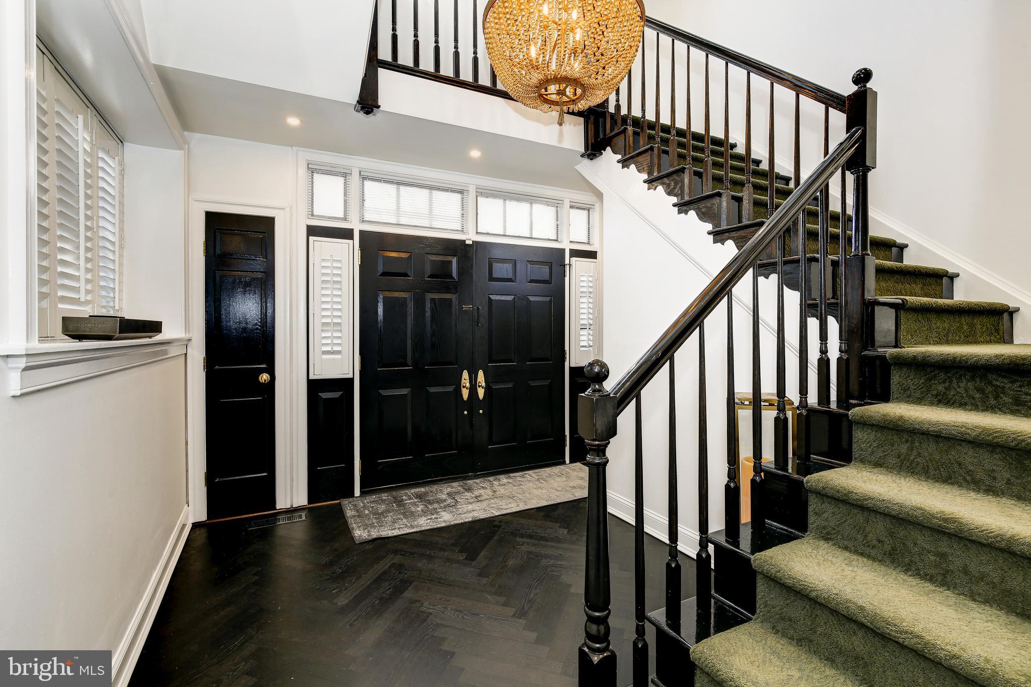 VALLEY GATE - Residential