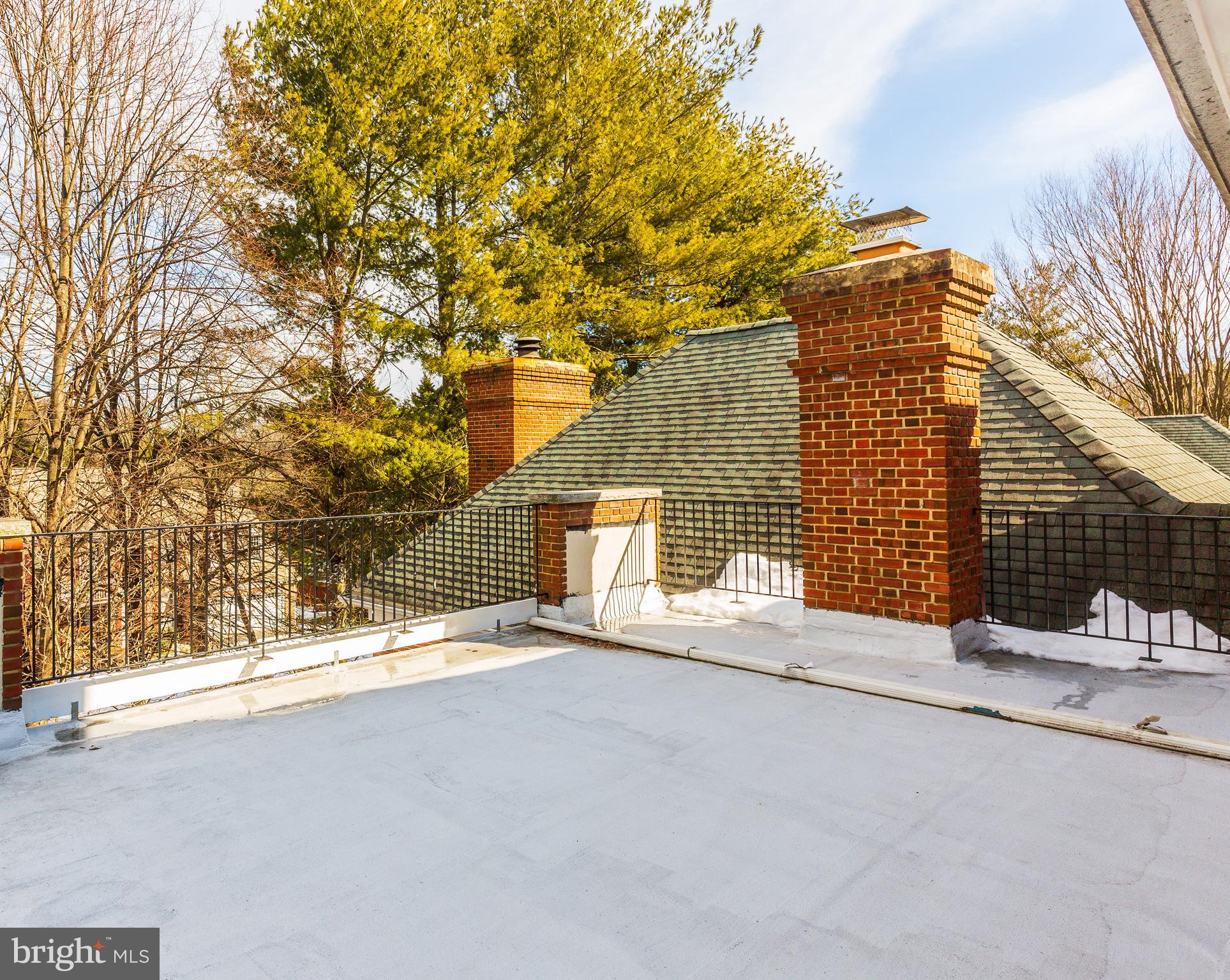 VALLEY GATE - Residential