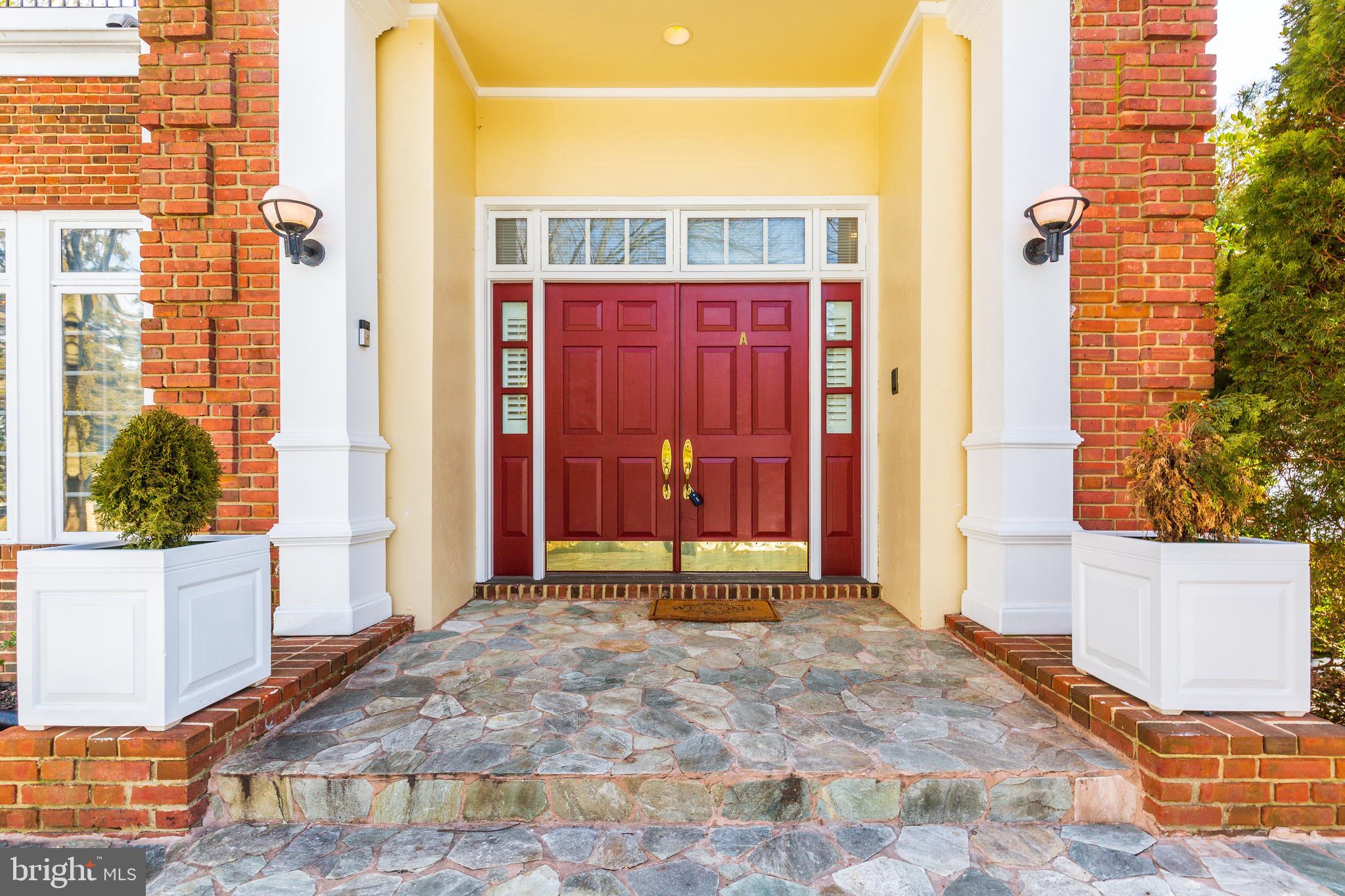 VALLEY GATE - Residential