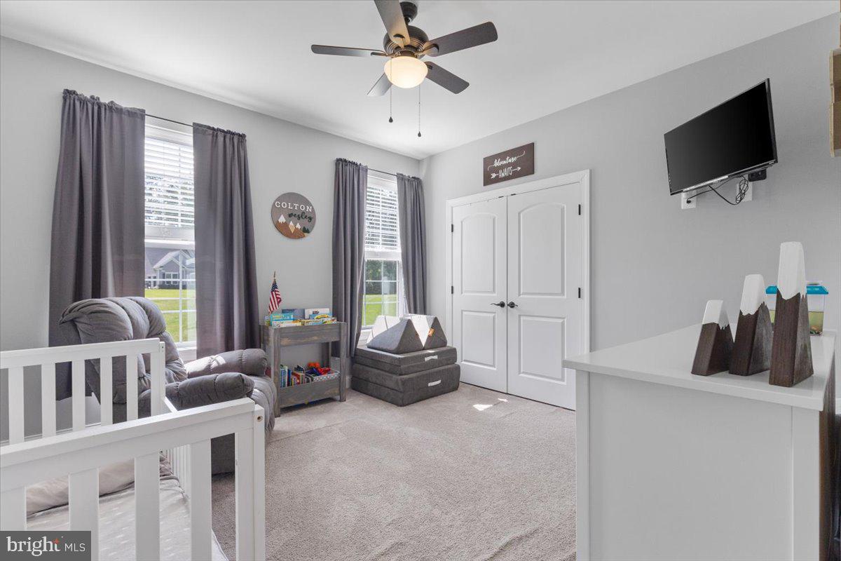 OAKLAND HALL - Residential