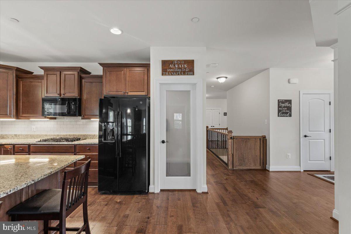 OAKLAND HALL - Residential