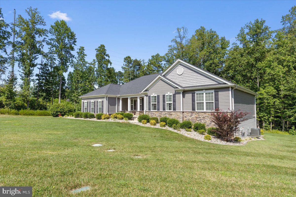 OAKLAND HALL - Residential