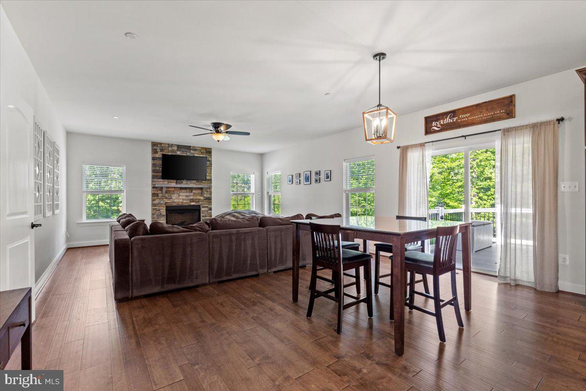 OAKLAND HALL - Residential