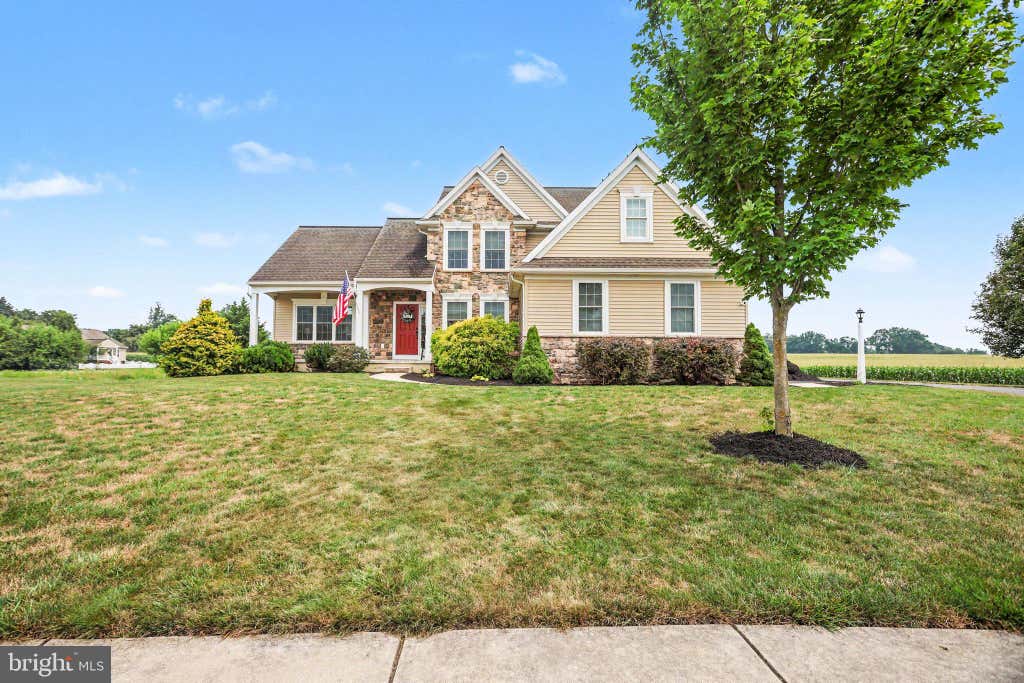 Photo of 658 Melissa Lane, MOUNT JOY, PA 17552 (MLS # PALA2092522)