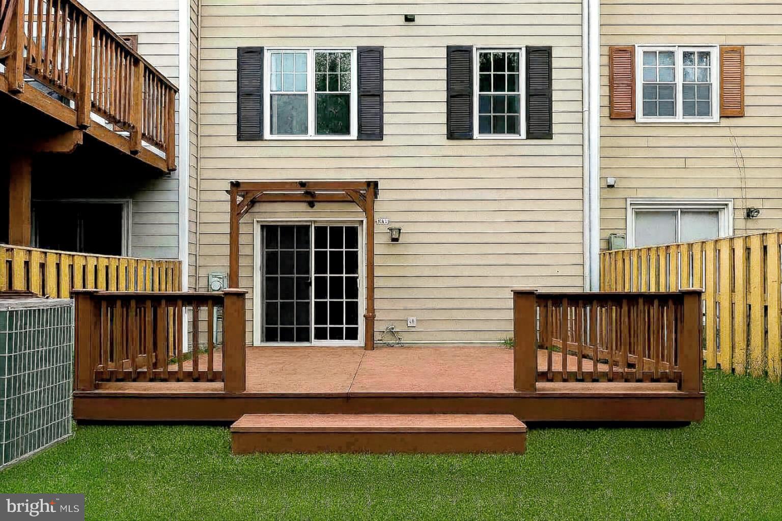 WOODSTREAM VILLAGE - Residential