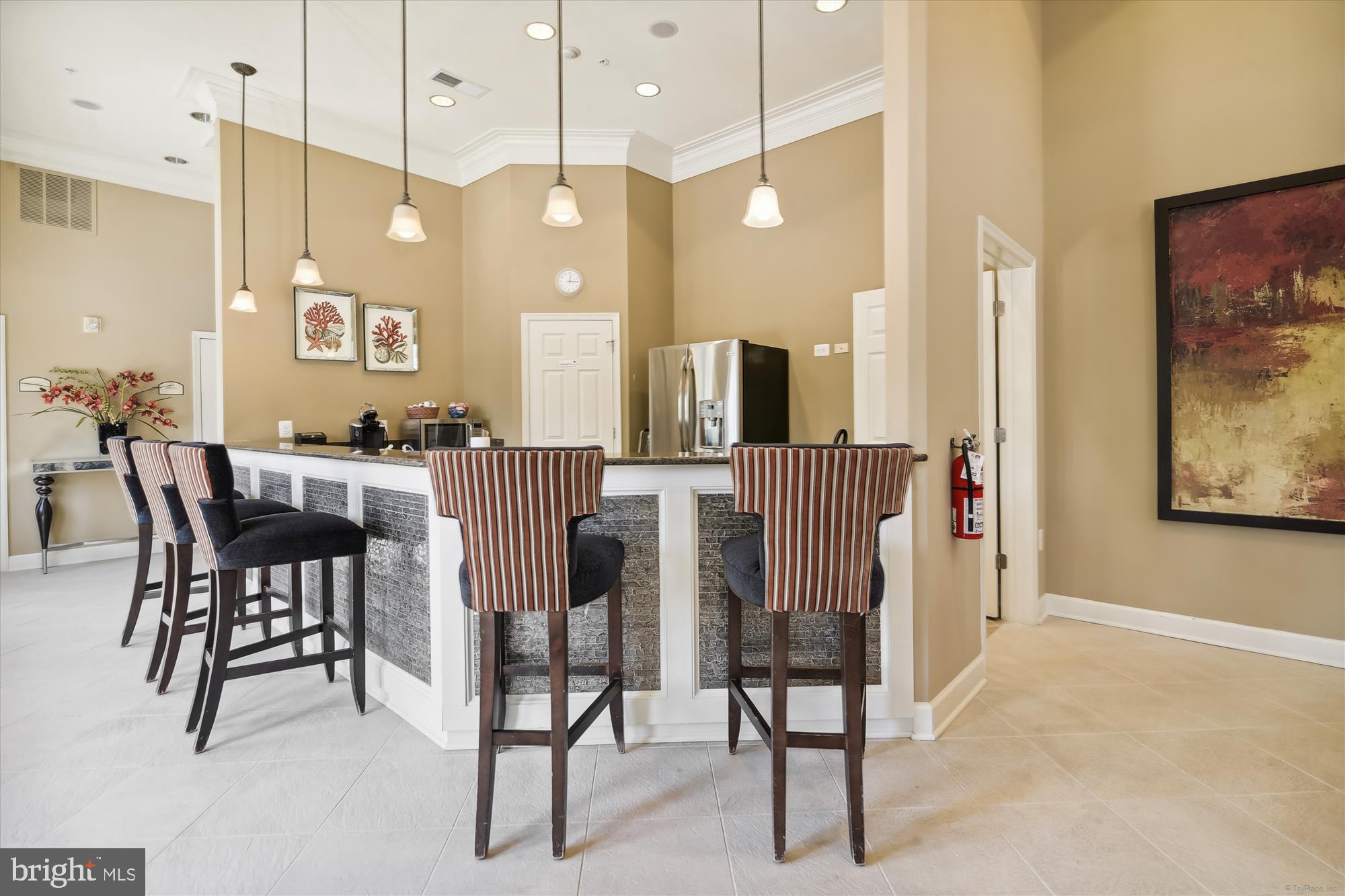 FOUR SEASONS - Residential Lease