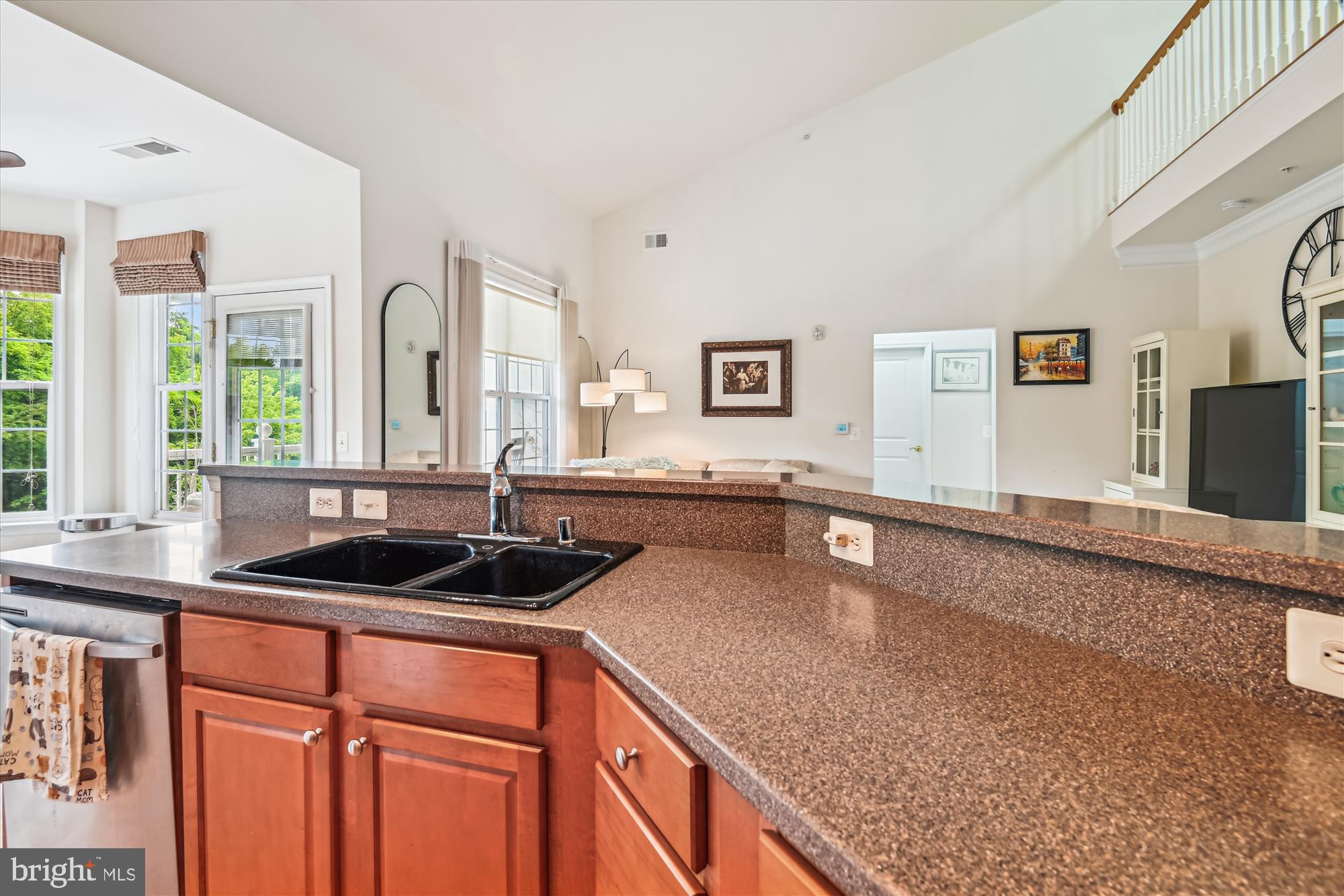 FOUR SEASONS - Residential Lease