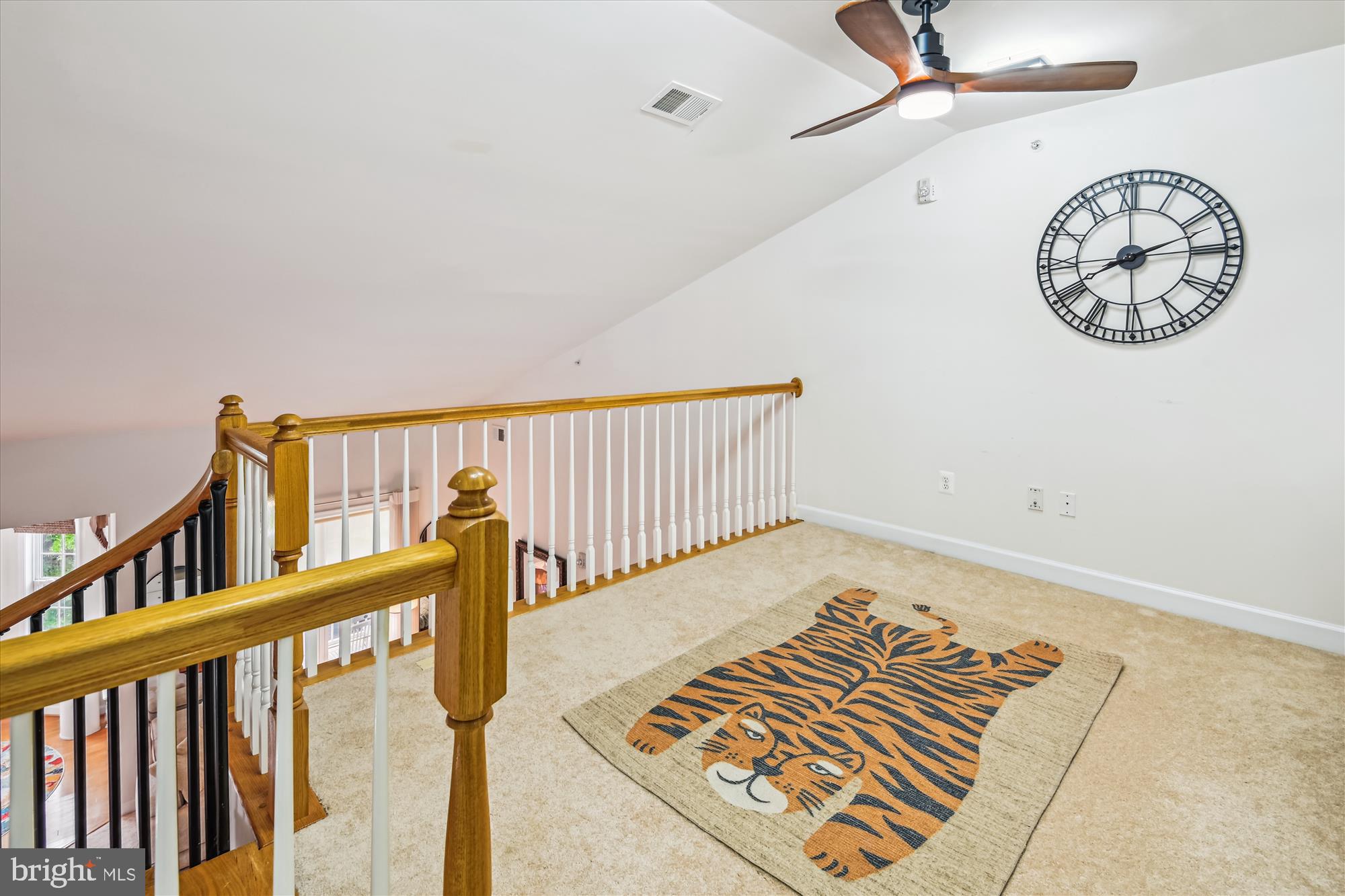 FOUR SEASONS - Residential Lease