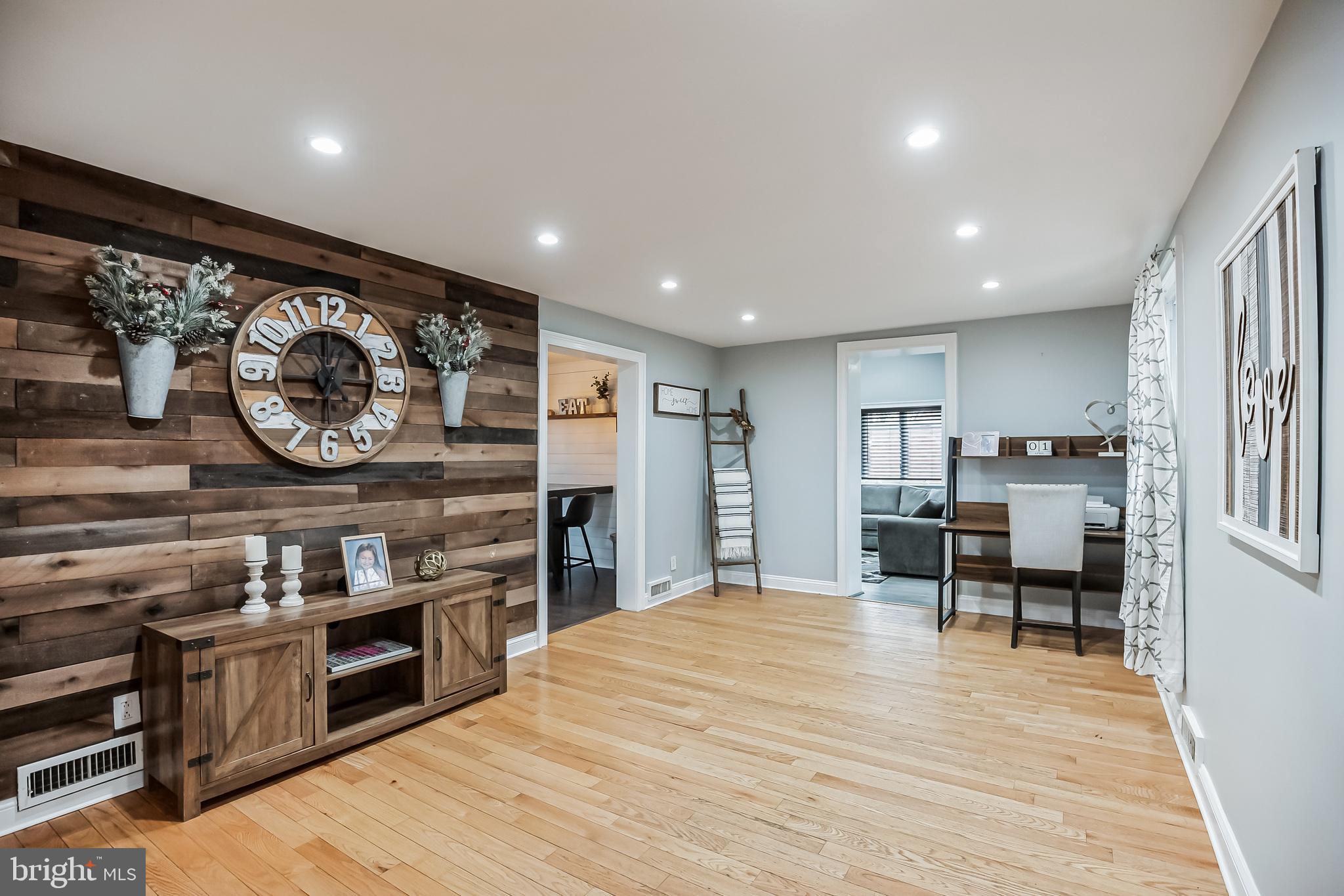 LAFAYETTE HILL - Residential