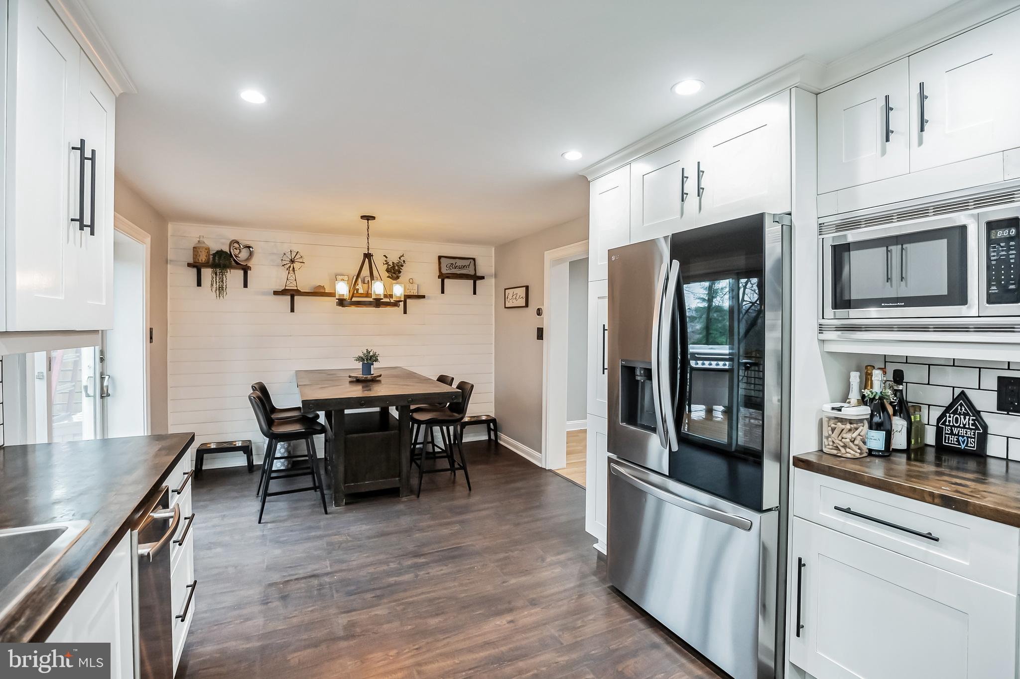 LAFAYETTE HILL - Residential