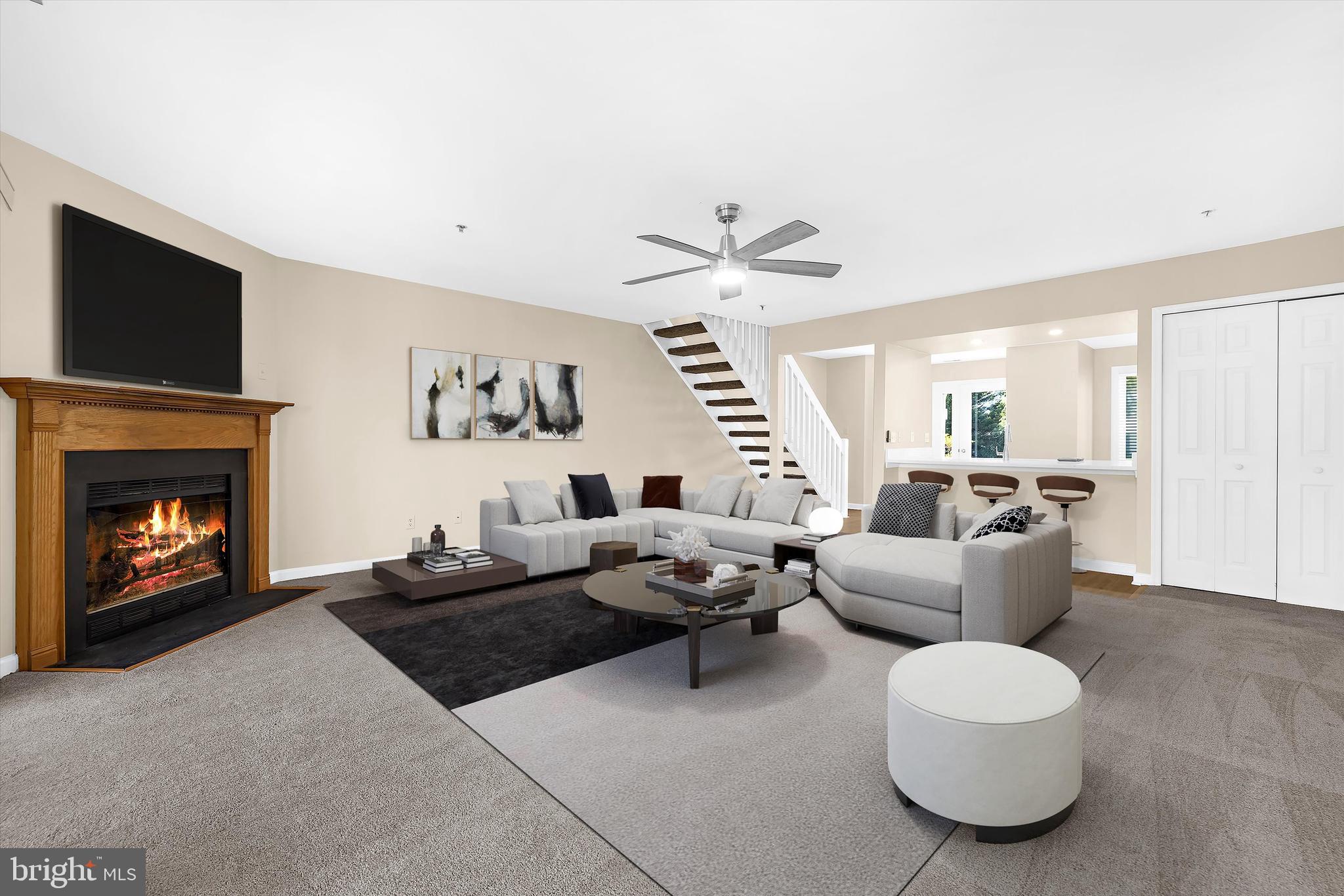 QUEENS LANDING - Residential